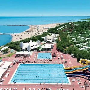 5* Holiday park Isamar Village